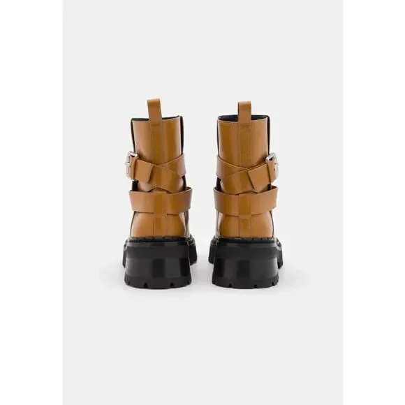 By Far Warner Peanut Butter Soft Semi boots Patent Leather39
